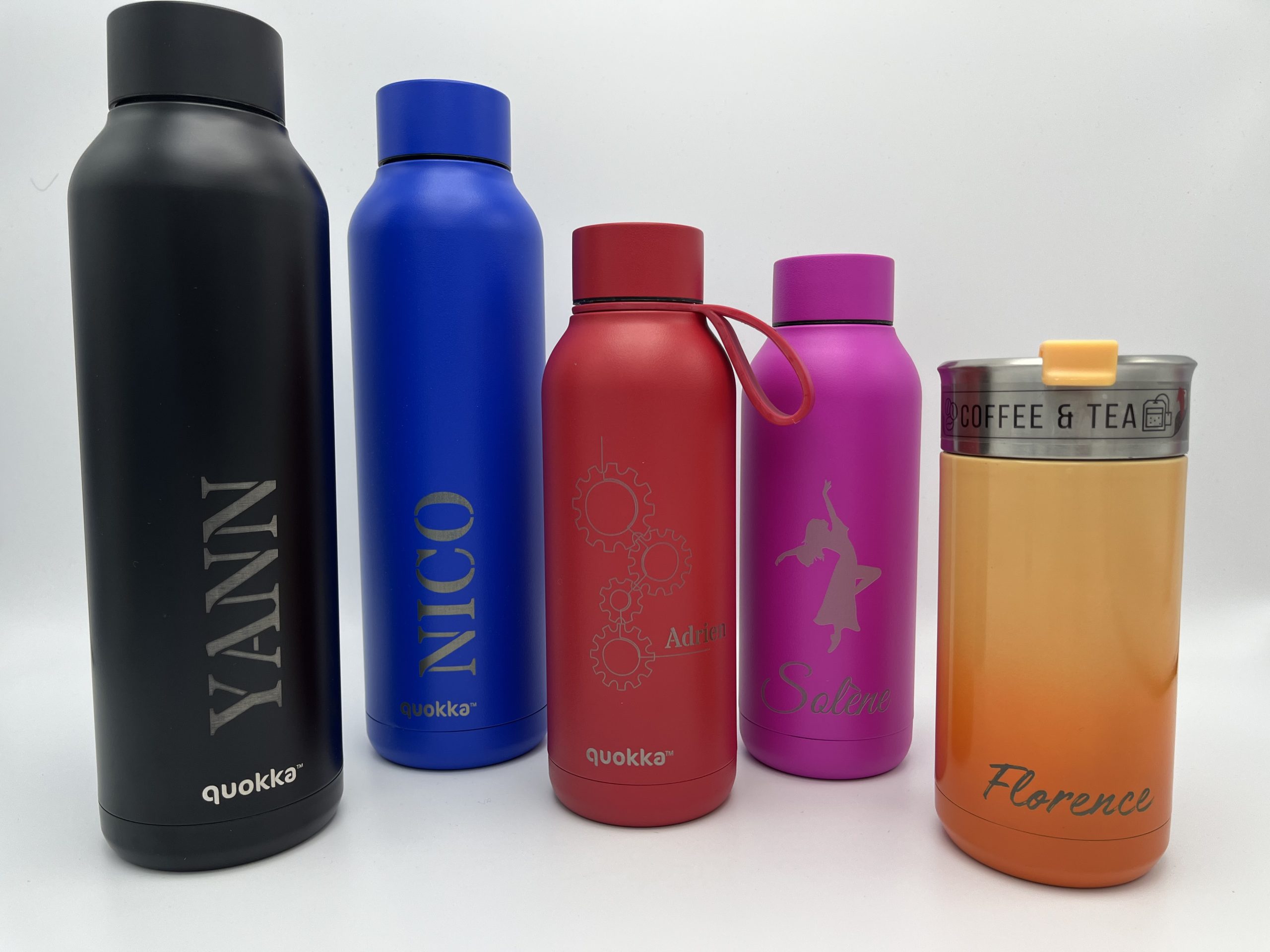 ensemble de gourdes thermiques